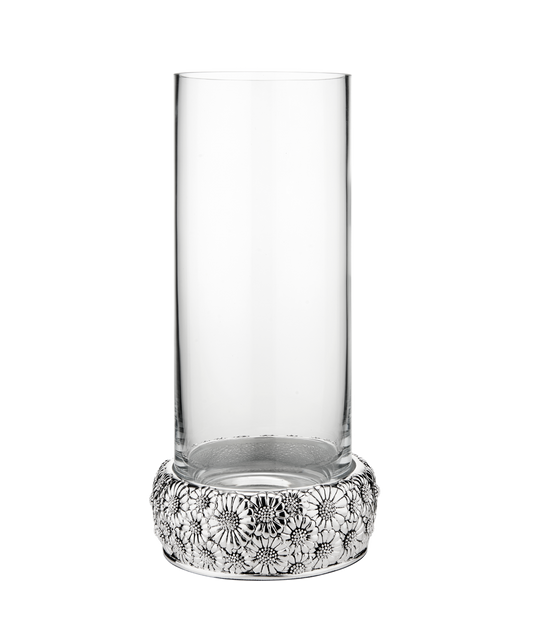 Elegante Glasvase mit silberfarbenem, blumig texturiertem Sockel